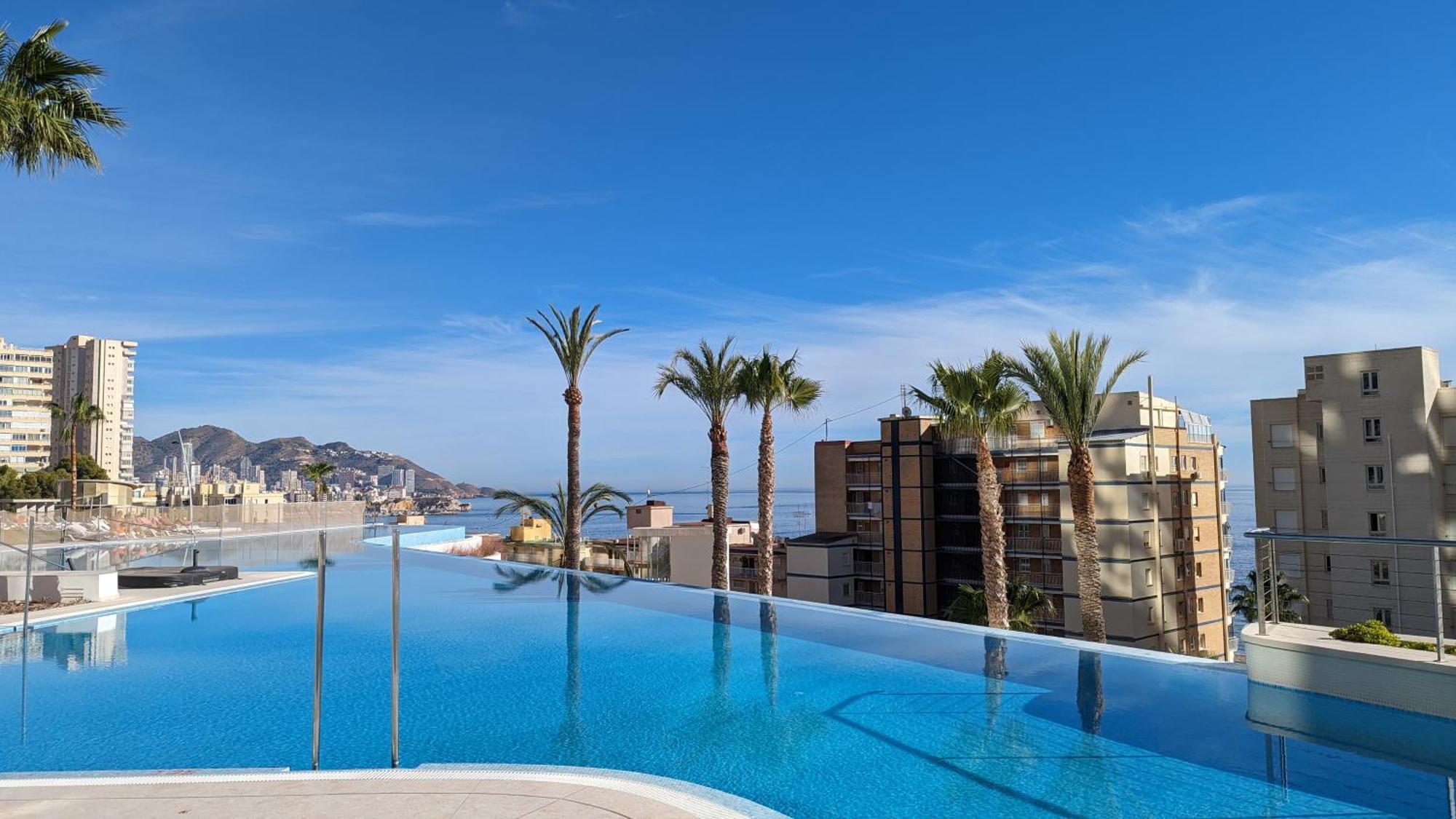 Sunset Cliffs Sea View Apartments Benidorm Exterior photo